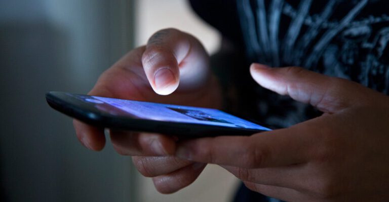 «Κατεβάζει» ρολά το TikTok στην Αλβανία