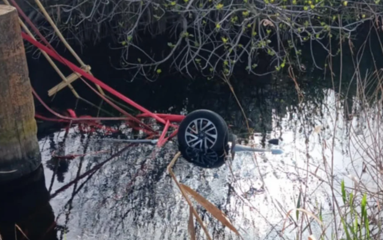 Η 15χρονη, που σκοτώθηκε, οδηγούσε το όχημα που έπεσε στο κανάλι