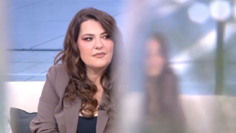 Ποια διάσημη παρουσιάστρια έκανε την Κατερίνα Ζαρίφη να νοιώσει γυναίκα (VIDEO)