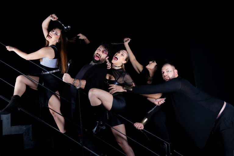 Μια μαύρη κωμωδία που θα σας ανοίξει… την όρεξη!