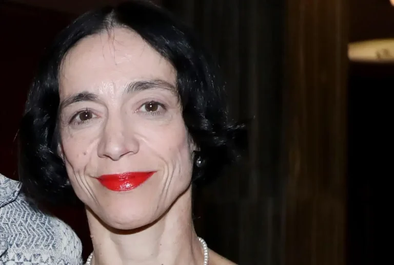 Η πιο άσχημη γυναίκα: Η Τοπαλίδου απαντά! (photo)