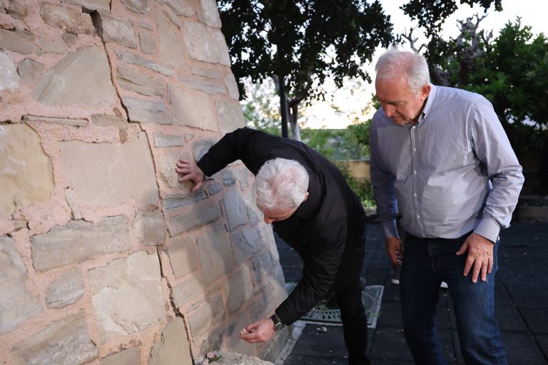 Σε κατάσταση έκτακτης ανάγκης οι Βούτες Ηρακλείου για τις ρηγματώσεις