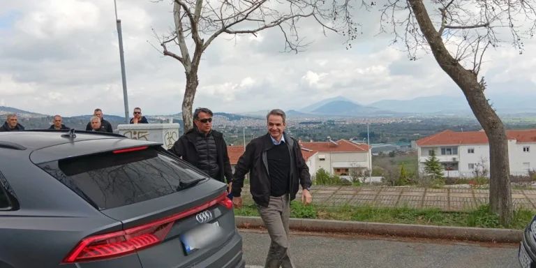 Στην Κοζάνη ο Πρωθυπουργός -Παρουσιάζει το σχέδιο ανάκαμψης της Δυτικής Mακεδονίας (video)