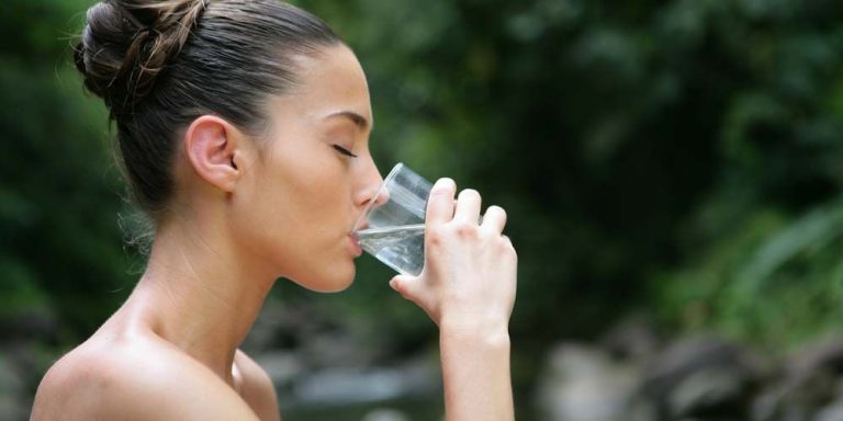 Οι Ιάπωνες «άλλαξαν» τα δεδομένα! Πόσο νερό πρέπει να πίνουμε