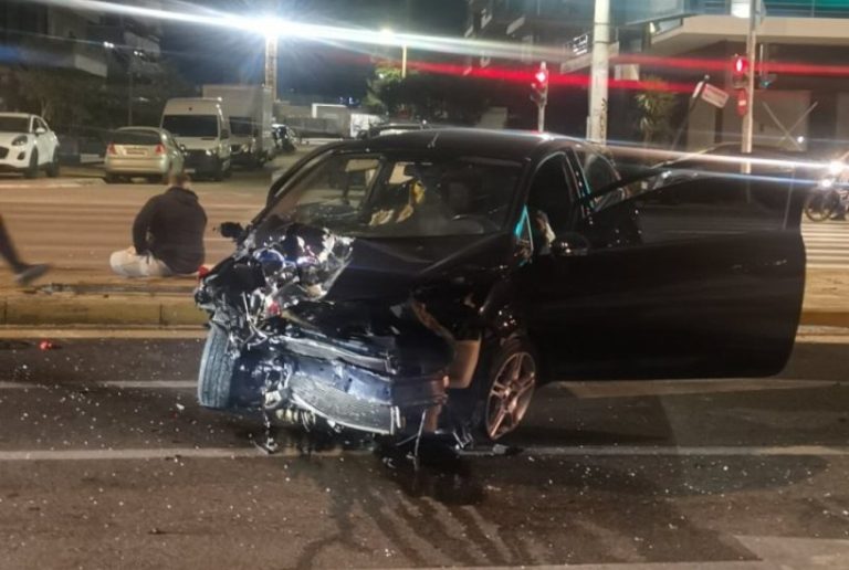 Καραμπόλα 7 αυτοκινήτων στην λεωφόρο Ποσειδώνος! (VIDEO)