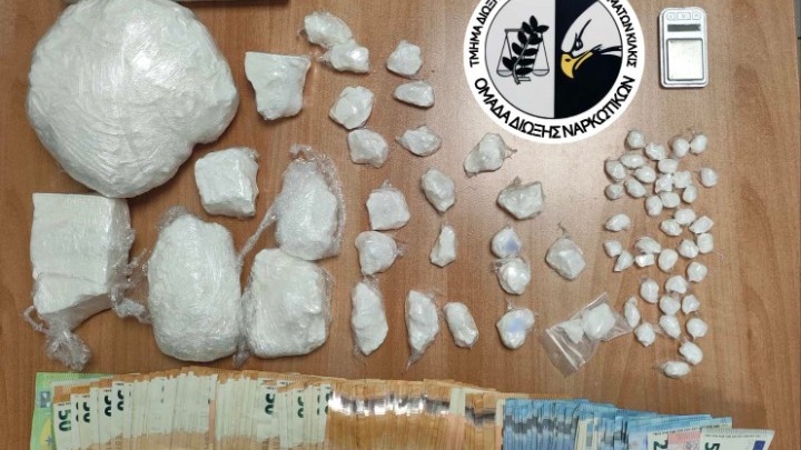 Συνελήφθη αλλοδαπός που είχε σε «καβάτζα» πάνω από 1,6 κιλά κοκαΐνης