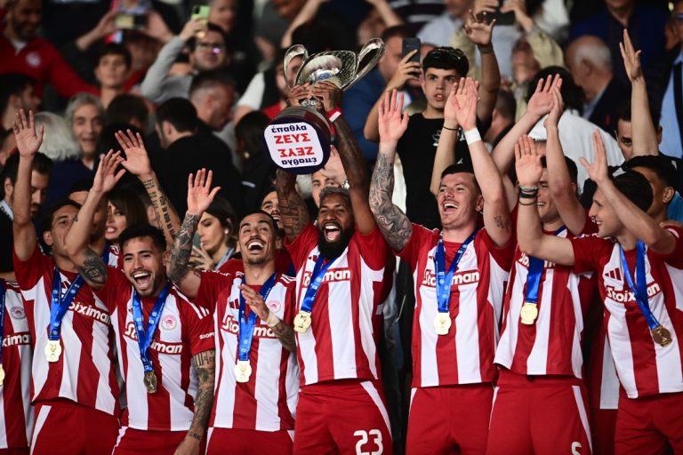 Γενέθλια με νταμπλ για τους ερυθρόλευκους!