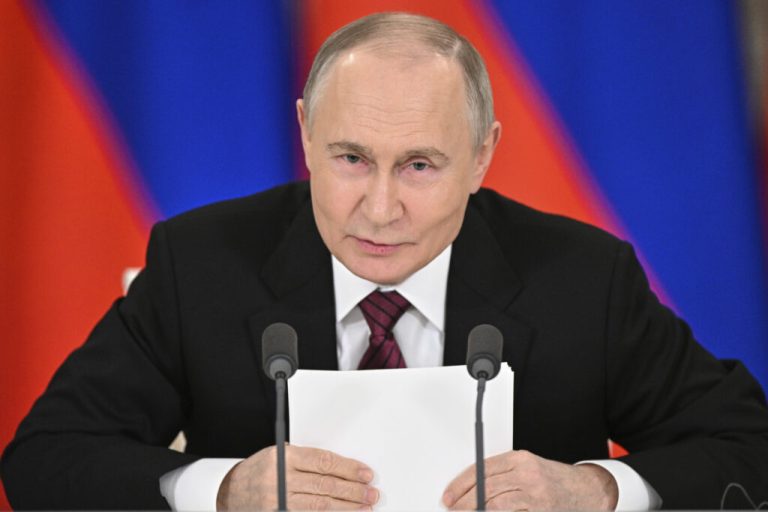 Ο Πούτιν δεν απέκλεισε συνάντηση με τον Ζελένσκι – «Να δημιουργηθούν οι κατάλληλες συνθήκες, έχουμε ακόμη δρόμο»