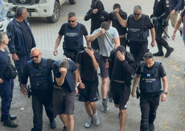 Ελεύθεροι οι ανήλικοι και ένας 25χρονος της «Εθνικιστικής Νεολαίας Θεσσαλονίκης»