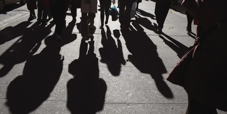 Έρευνα: Σχεδόν οι μισοί νέοι νιώθουν οικονομική ανασφάλεια