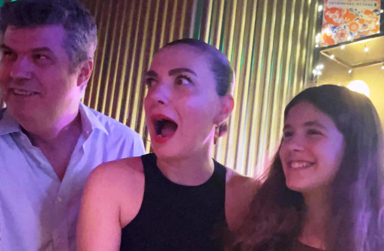 Η Φωτεινή Δάρρα κάνει ντουέτο με την κόρη της και «ρίχνει» τα social! (video)