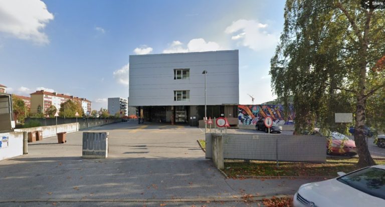 Μακελειό από μαθητή σε σχολείο στην Αυστρία!