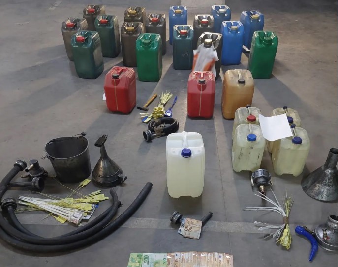 Πώς κύκλωμα έβγαλε 280.000 ευρώ διακινώντας λαθραία καύσιμα