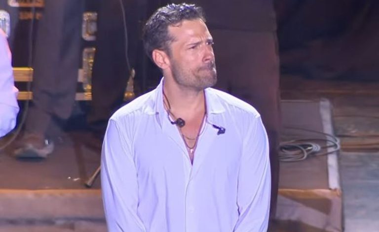 Η συγκίνηση του Αργυρού σε συναυλία του στην Κωνσταντινούπολη (video)