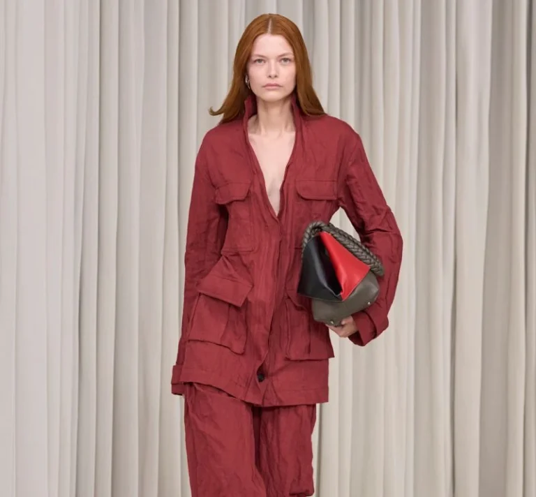 Η μόδα «απαιτεί» τσαλακωμένα ρούχα!