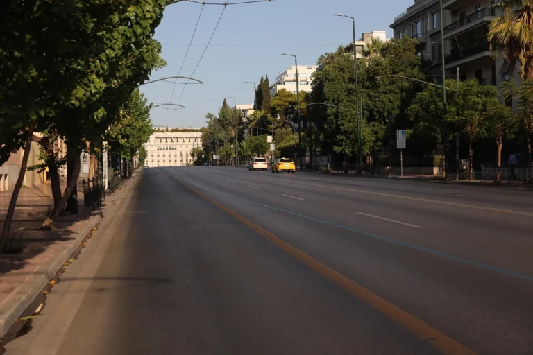 Η Αθήνα άλλαξε μορφή και έγινε… ήρεμη πόλη! (photo+video)