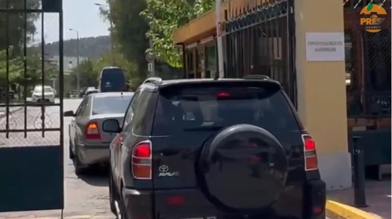 Προφυλακιστέος ο 28χρονος που δολοφόνησε την 47χρονη στο Χαλάνδρι (video)