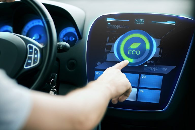 Εμπιστεύονται σιγά σιγά και οι Έλληνες τα hybrid