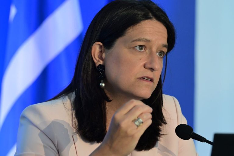 Νίκη Κεραμέως: «Εντυπωσιακή αύξηση των καταγεγραμμένων υπερωριών»