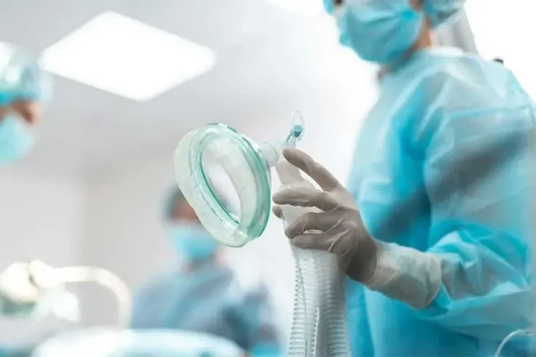 Αναρρώνει ο 15χρονος Δημήτρης από τη μεταμόσχευση του ήπατος!