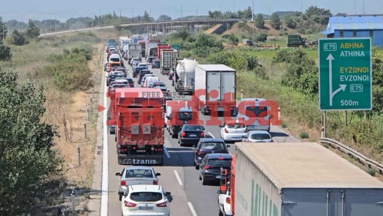 Ουρές λόγω έργων στην έξοδο της Θεσσαλονίκης (PHOTOS)