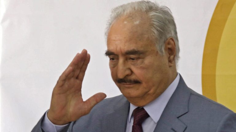 Όπλα για τον Χαφτάρ είχε το πλοίο που μπλόκαραν στον Αστακό;