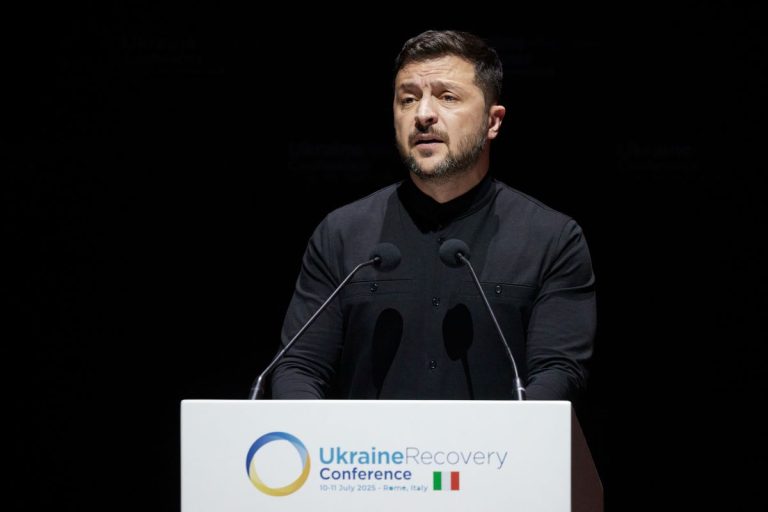 Ζελένσκι: «Μισθοφόροι από Κίνα, Πακιστάν και χώρες της Αφρικής πολεμούν στο πλευρό της Ρωσίας»