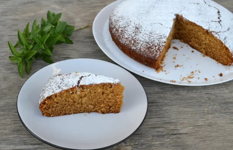 «Translate» α λα ελληνικά: Φανουρόπιτα ή… lantern pie; (photo)