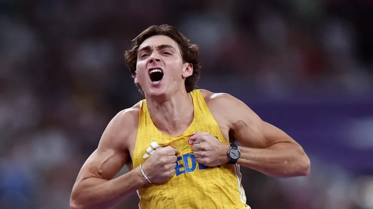 Ο διαστημικός Ντουπλάντις πέρασε τα 6.30μ και έκανε παγκόσμιο ρεκόρ (video)