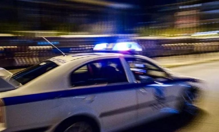 Σαλαμίνα: Περιπολικό παρέσυρε 12χρονη έξω από δημοτικό σχολείο