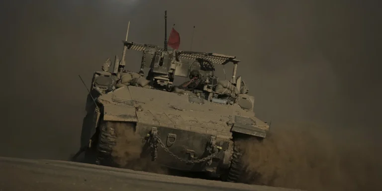 Οι πρώτες εικόνες: Ολοκληρωτική Ισραηλινή επίθεση στη Γάζα (photo+video)