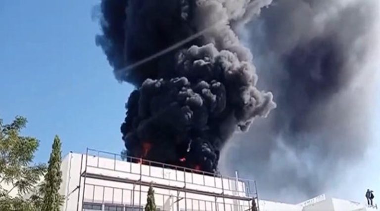 Συναγερμός για πυρκαγιά σε σχολείο στην Παλλήνη! (VIDEO)