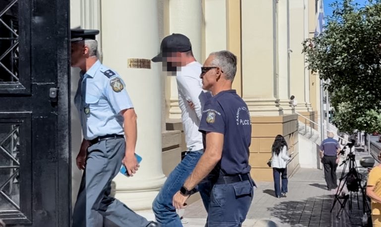 Η κατάθεση που «καίει» τον 46χρονο μοτοσικλετιστή που παρέσυρε και σκότωσε την 86χρονη στην Πάτρα