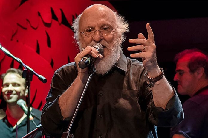 Κηδεία Σαββόπουλου: Στο παρεκκλήσι της Μητρόπολης Αθηνών από το πρωί του Σαββάτου η σορός του