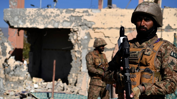 Το Ισλαμαμπάντ δηλώνει ότι συνέλαβε 4 μέλη ενός «τρομοκρατικού πυρήνα» που εδρεύει στο Αφγανιστάν