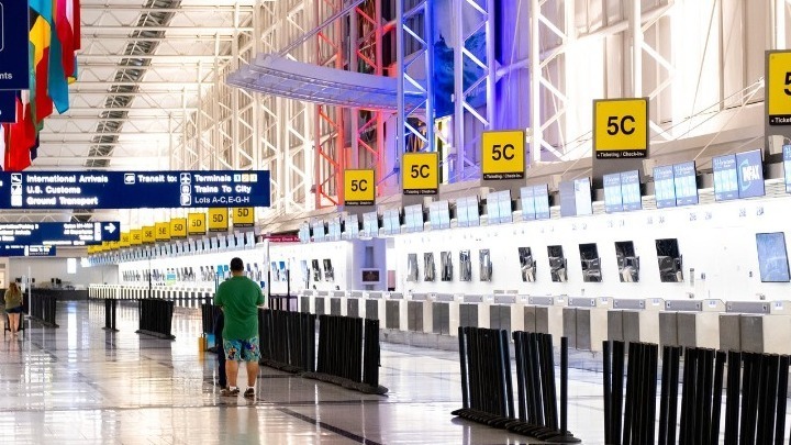 Βρετανία: Επίθεση με σπρέι πιπεριού στο αεροδρόμιο του Χίθροου