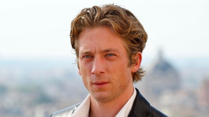 Ο Τζέρεμι Άλεν Γουάιτ σε συζητήσεις για το «Peaked» της A24 υπό τις σκηνοθετικές οδηγίες της Μόλι Γκόρντον