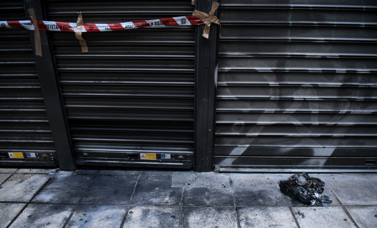 Εμπρηστικές επιθέσεις σε Πατήσια Ζωγράφου και Κυψέλη – 5 προσαγωγές