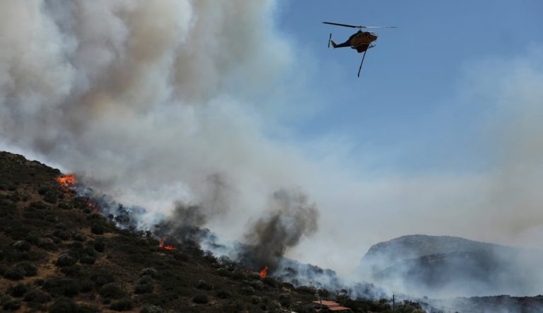 Μεγάλη πυρκαγιά στην Αχαΐα – Ισχυρές Πυροσβεστικές δυνάμεις στο σημείο