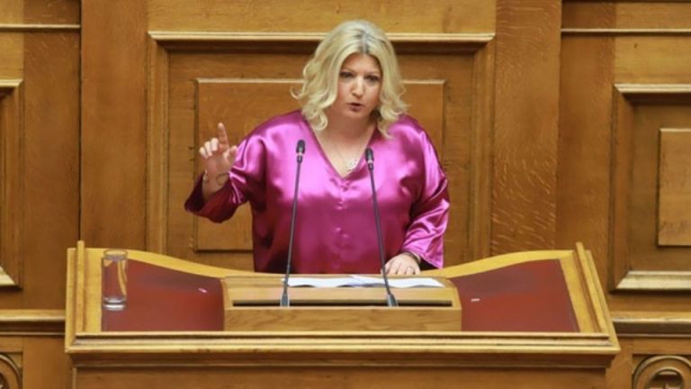 Το ΠΑΣΟΚ οφείλει να μεγαλώσει, αλλά χωρίς να χάσει την ταυτότητά του