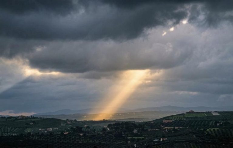 Καιρός: Μικρή άνοδος του υδραργύρου σήμερα 26 Μαρτίου – Πού θα βρέξει