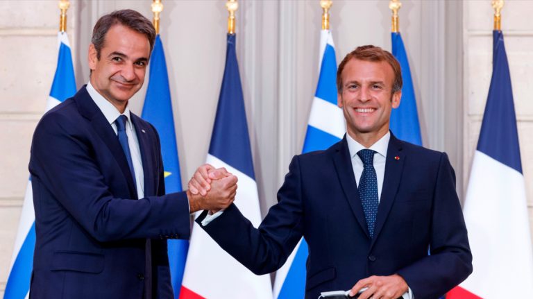Στην Κύπρο ο Μακρόν τη Δευτέρα – Έκτακτη συνάντηση με Μητσοτάκη