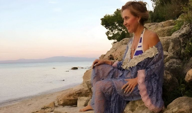 Εισαγγελική έρευνα και ΕΔΕ για τον θάνατο καθηγήτριας στη Θεσσαλονίκη – Τι αποκάλυψαν οι καταγγελίες για bullying