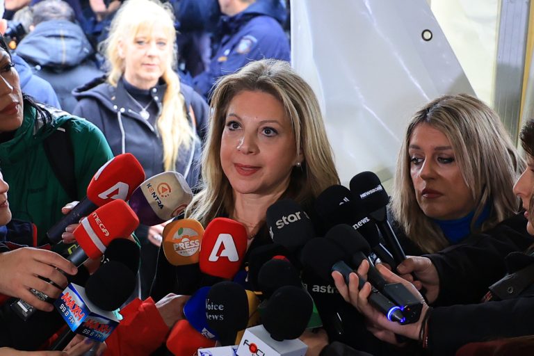 Ξέσπασμα Καρυστιανού στη δίκη των Τεμπών – «Αυτήν την παρωδία να την κρατήσουν για τον εαυτό τους»