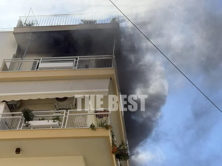 Τραγωδία στην Πάτρα: Μεγάλη φωτιά σε διαμέρισμα – Νεκρή 92χρονη γυναίκα (βίντεο)