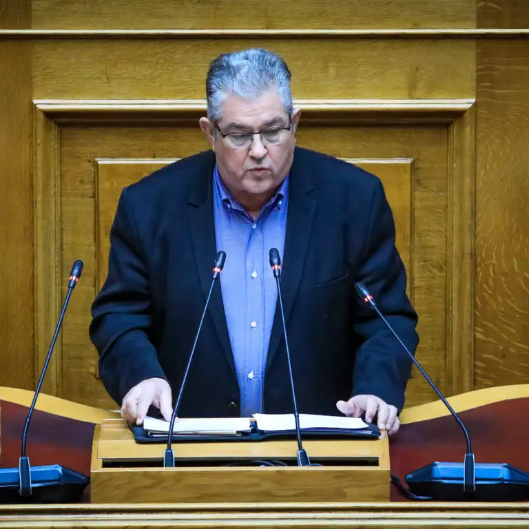 Κουτσούμπας κατά Μητσοτάκη: «Αποτελεί τεράστιο θράσος να εμφανίζεστε ως παρατηρητής των εξελίξεων»