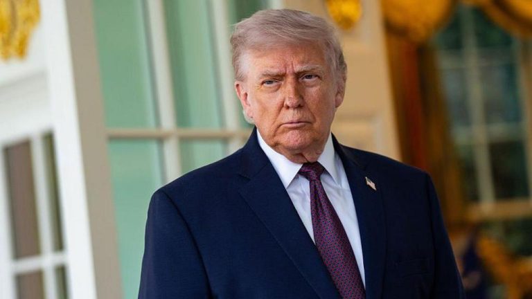 Τραμπ για Στενά Ορμούζ: «Τα ανοίγω για όλους – Περιμένω θερμή υποδοχή από τον Σι»