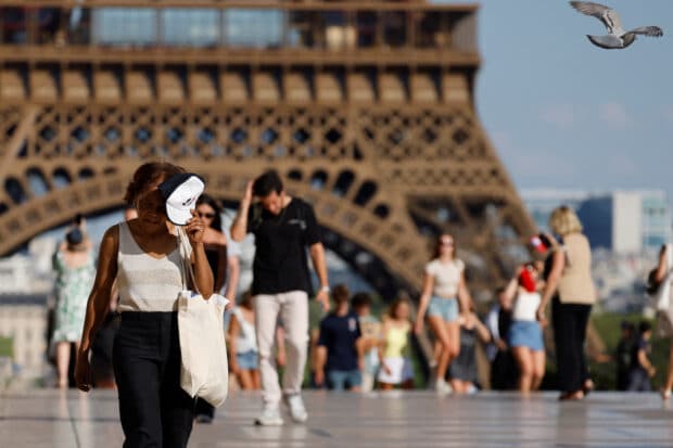 Heatwave alert: Η Ευρώπη «λιώνει» από τον πιο ακραίο καύσωνα των τελευταίων ετών