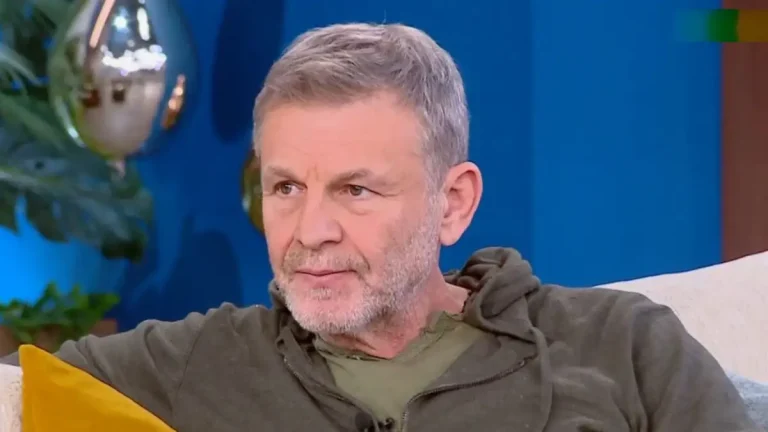 Απόστολος Γκλέτσος: «Όσο μεγαλώνεις, γίνεσαι πιο χαρούμενος – τα βρίσκεις με τον εαυτό σου»
