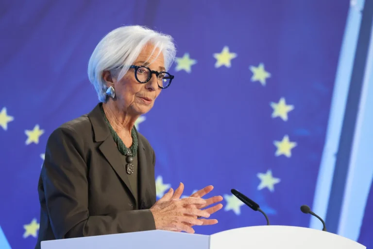Η ΕΚΤ πατά ξανά «φρένο» στην οικονομία: Πρώτη αύξηση επιτοκίων μετά από σχεδόν τρία χρόνια